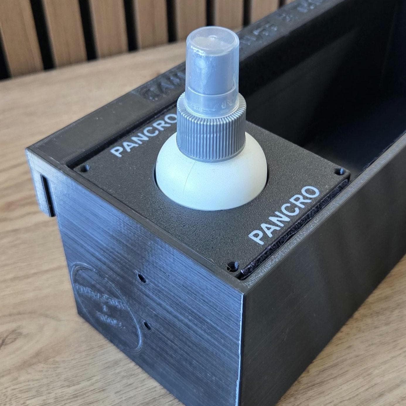 Pancro Holder for Magliner Trough
